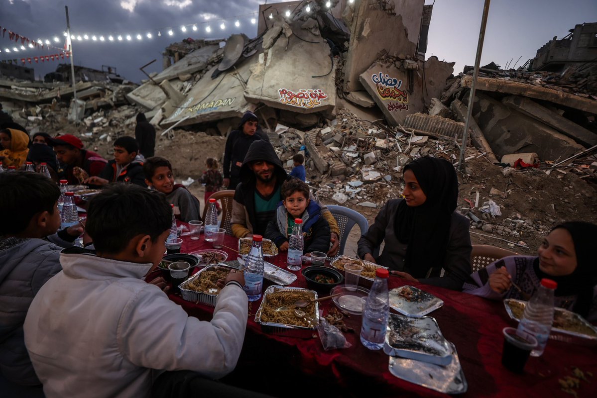 Warga Gaza Jalani Ramadan di Tengah Reruntuhan, Syukuri Gencatan Senjata
